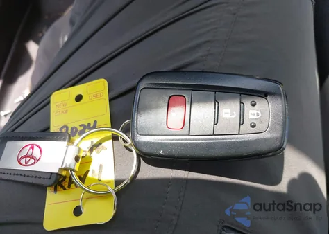 2024 Toyota Rav4 Xle z USA, uszkodzony, nr VIN 2T3P1RFV8RW475066